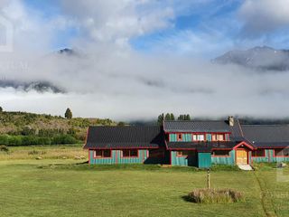 Hosteria Lodge de Pesca sobre 3 has. en Villa Lago Rivadavia,  Cholila