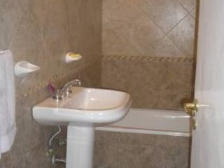 Casa en venta - 2 dormitorios 1 baño 1 Cochera - 140mts2 - La Plata