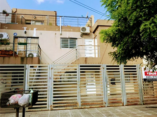 Foto 1 de Excelente OPORTUNIDAD Monoambiente con cochera Y PATIO