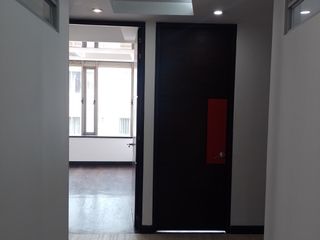 Foto 2 de oficina en arriendo/venta en el nogal. Cod V209