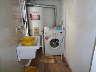 Foto 5 de VENTA PH 4 AMBIENTES H.YRIGOYEN 1600  RECICLADO A NUEVO!!