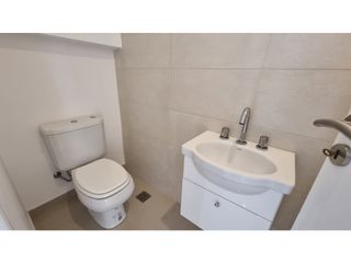 Foto 9 de Dúplex de 3 ambientes, entrada de auto, parrilla. Barrio Chauvin.