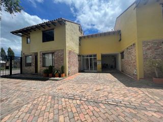 Foto 1 de VENDO HERMOSA CASA CAMPESTRE EN CAJIC
