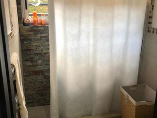 Casa en venta - 2 Dormitorios 1 Baño 2 Cocheras - 210Mts2 - Ezpeleta