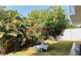 Foto 4 de ALQUILO HERMOSA CASA AMOBLADA EN LOS EJIDOS – EL CHILALO – PIURA US 1,300

Alquilo casa en El Chilalo Los Ejidos Piura, Colindante con Loma Blanca,