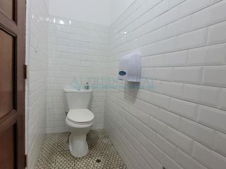 Foto 12 de Locales Comerciales Venta AV. Arequipa  - MIRAFLORES
