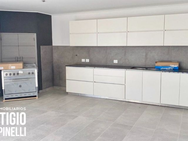 Departamento en venta de 2 dormitorios c/ cochera en Centro