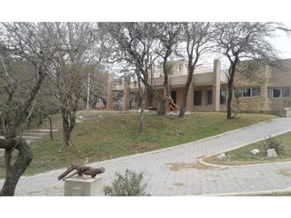 VENTA DE VIVIENDA EN FALDA DEL CARMEN - VIV0260