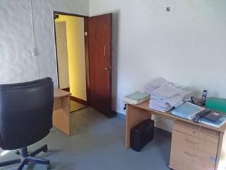 Foto 39 de Oficina de 5 ambientes con cochera en Venta San Isidro