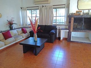 Foto 21 de Oficina de 5 ambientes con cochera en Venta San Isidro