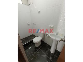 Foto 4 de Departamento En Venta Urbanización Las Palmeras Segundo Piso
