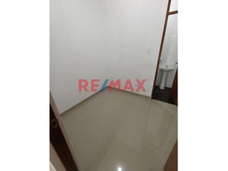 Foto 5 de Departamento En Venta Urbanización Las Palmeras Segundo Piso