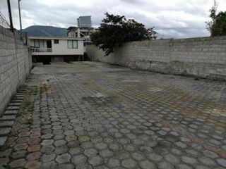 Foto 2 de VENTA TERRENO INDUSTRIAL, NORTE DE QUITO 569M2