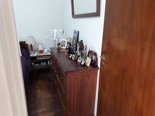PH en venta - 2 dormitorios 1 baño - Cochera - 82mts2 - La Plata