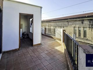 VENTA DEPARTAMENTO DE 2 DORMITORIOS EN CASEROS Y GORRITI, ESQUINA