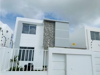Foto 2 de CASAS EN URB CRISTAL AZUL