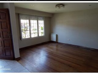 Foto 10 de VENDO CHALET 3 AMB C/GARAGE DOBLE EN MAR DEL PLATA