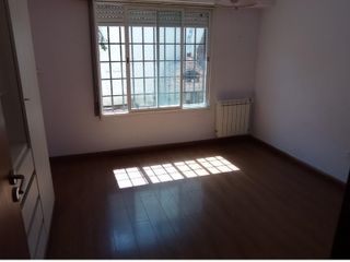 Foto 14 de VENDO CHALET 3 AMB C/GARAGE DOBLE EN MAR DEL PLATA