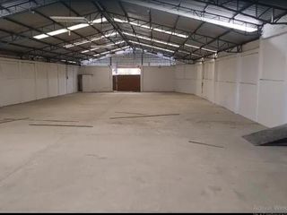 Foto 1 de Bodegas en alquiler Portoviejo Comando Policía