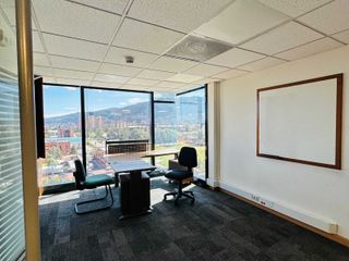 Foto 1 de oficina en arriendo/venta en chico reservado. Cod V212