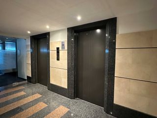 Foto 2 de oficina en arriendo/venta en chico reservado. Cod V212