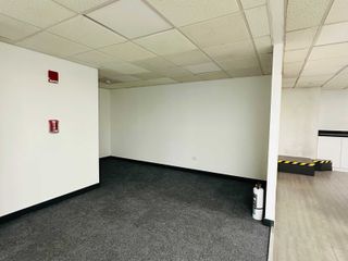 Foto 20 de oficina en arriendo/venta en chico reservado. Cod V212