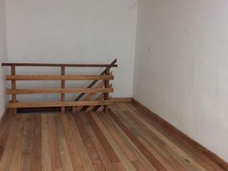 Casa venta 3 dormitorios 2 baños patio cochera . APTA BANCO - La Plata