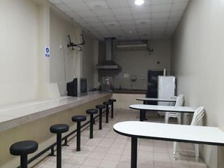 Foto 4 de Juan tanca marengo se alquila bodegas con oficinas