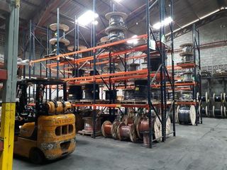Foto 6 de Juan tanca marengo se alquila bodegas con oficinas