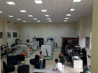 Foto 1 de Juan tanca marengo se alquila bodegas con oficinas