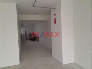 Foto 2 de Se Vende Linda Y Moderna Oficina  178.46 M2 En Urb. Santa Catalina, La Victoria