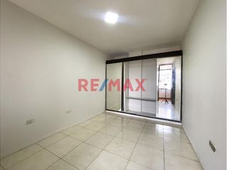 Foto 8 de Se alquila departamento duplex en 2do y 3er piso. Ubicado a una cuadra del parque grande de california, cerca a Av. Los Ángeles, Av. Fátima y Av. Larc