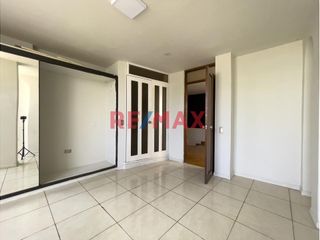 Foto 4 de Se alquila departamento duplex en 2do y 3er piso. Ubicado a una cuadra del parque grande de california, cerca a Av. Los Ángeles, Av. Fátima y Av. Larc