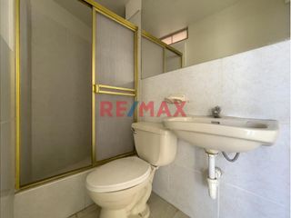 Foto 5 de Se alquila departamento duplex en 2do y 3er piso. Ubicado a una cuadra del parque grande de california, cerca a Av. Los Ángeles, Av. Fátima y Av. Larc