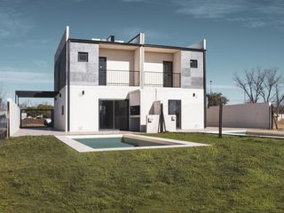 Casa en venta en Roldán 2 dormitorios c/ patio y parrillero