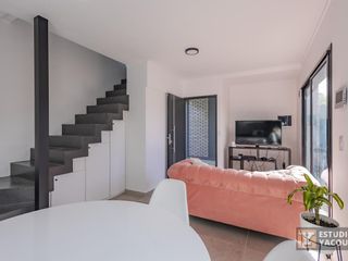 Dúplex en venta - 2 Dormitorios 2 Baños 1 Cochera- 80Mts2 - Tolosa