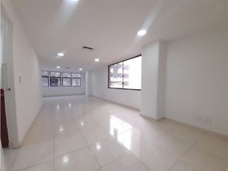 Oficina en venta, sector la Alpujarra, Medellín