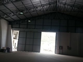 Foto 7 de Renta Pomasqui - 2.800 m2. BODEGA