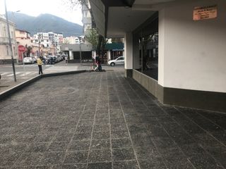 Foto 6 de LA MARISCAL, AMAZONAS Y FOCH, VENTA ARRIENDO AMPLIO LOCAL COMERCIAL