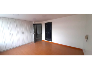 Foto 7 de OFICINA EN ARRIENDO 180 M2 - ISLA ISABELA Y TOMAS DE BERLANGA (SZ)