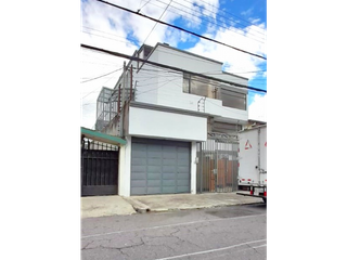 Foto 2 de OFICINA EN ARRIENDO 180 M2 - ISLA ISABELA Y TOMAS DE BERLANGA (SZ)