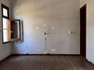 Foto 11 de Departamento antiguo en pleno centro de Colón Venta