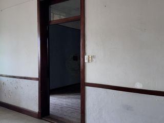 Foto 30 de Departamento antiguo en pleno centro de Colón Venta