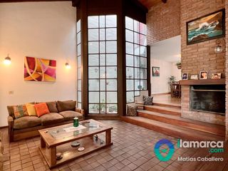Foto 2 de Urca casa grande con estilo en zona linda y tranquila