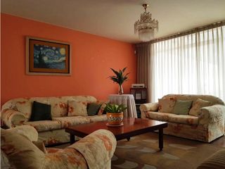 Foto 2 de Ocasión, casa, 300 m2, Av. Ayacucho, Surco, ideal Proyecto