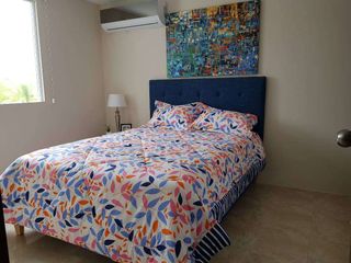 Foto 10 de Venta de casa moderna en Urb. Casalaguna/Buen financiamiento/A pocos minutos de Riocentro Dorado y Plaza Batan.