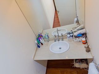 FUERZA AEREA AL 3100 - VENTA CASA 2 DORMITORIOS    COCHERA    PATIO    PARRILLERO EN CADAQUES