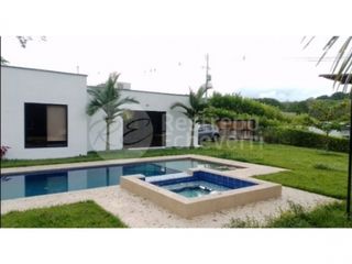 Foto 2 de Casa en arriendo en conjunto campestre Makadamia, Manizales