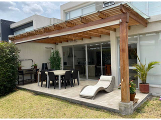 Rento Casa Moderna  150m2 de jardin con Suite independiente en Puembo