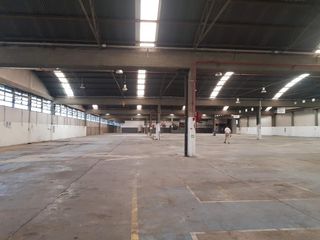 Establecimiento industrial de 8.000 m2 cub. s/ Camino Gral. Belgrano y Av. Triunvirato Quilmes